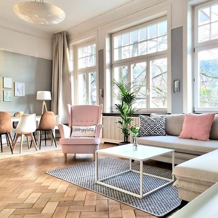 Charysma - Jugendstil Trifft Moderne, Schlafzimmer Mit Smart-Tv, Tischfussball, Darts, Parkplatz Hamelin Exterior photo