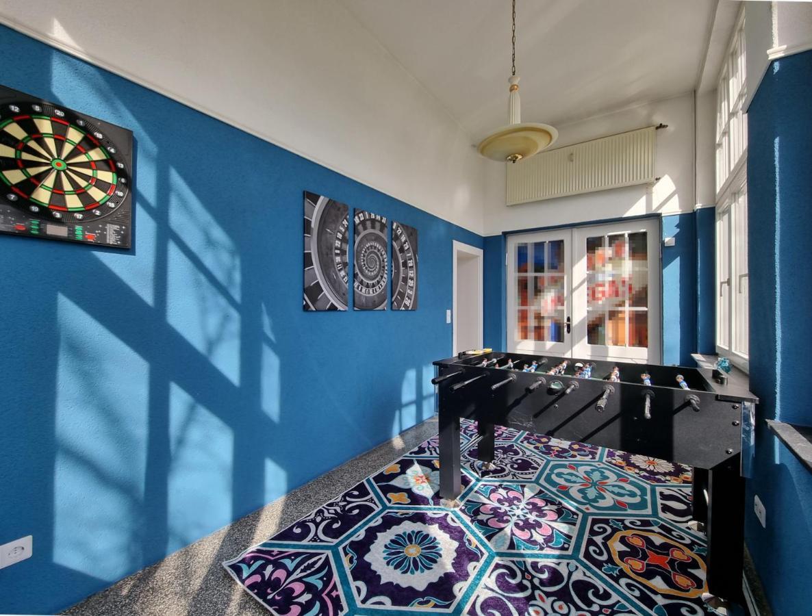 Charysma - Jugendstil Trifft Moderne, Schlafzimmer Mit Smart-Tv, Tischfussball, Darts, Parkplatz Hamelin Exterior photo