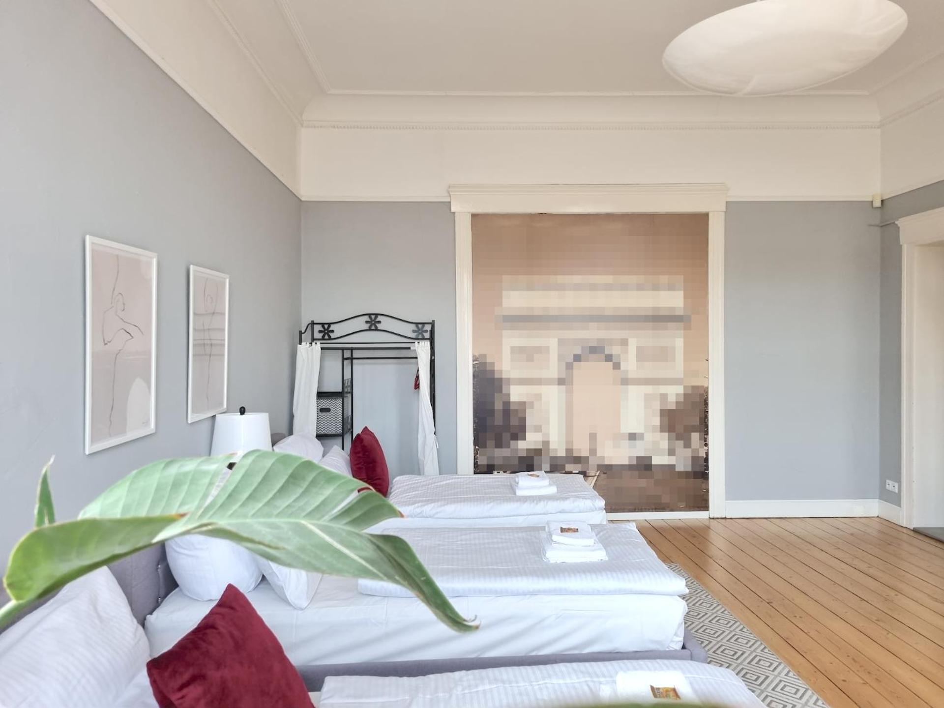 Charysma - Jugendstil Trifft Moderne, Schlafzimmer Mit Smart-Tv, Tischfussball, Darts, Parkplatz Hamelin Exterior photo